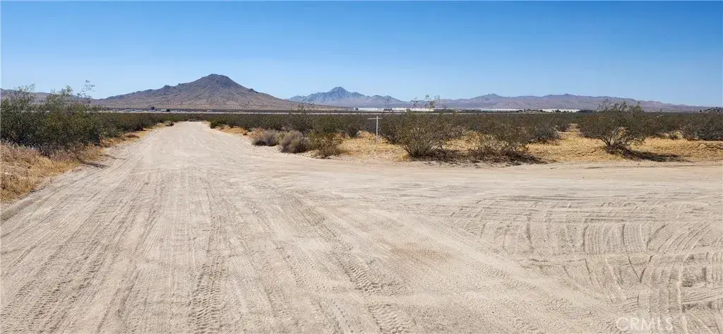 0 Earlimont, Apple Valley, CA 92307 - #1