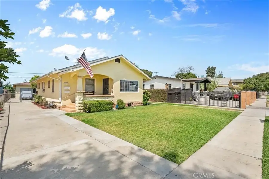 7715 Whitsett, Los Angeles, CA 90001 - #3