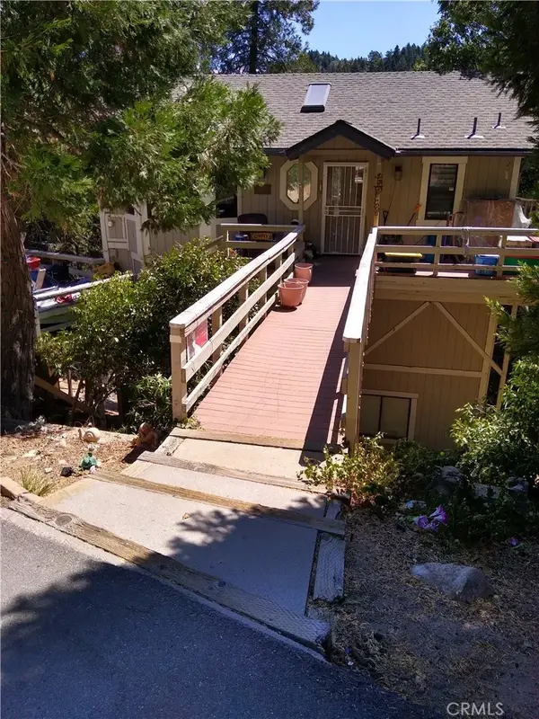 24672 Bernard Drive, Crestline, CA 92325