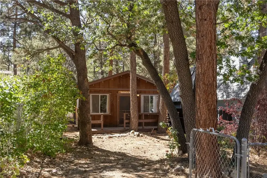 260 Highland, Sugarloaf, CA 92386 - #2