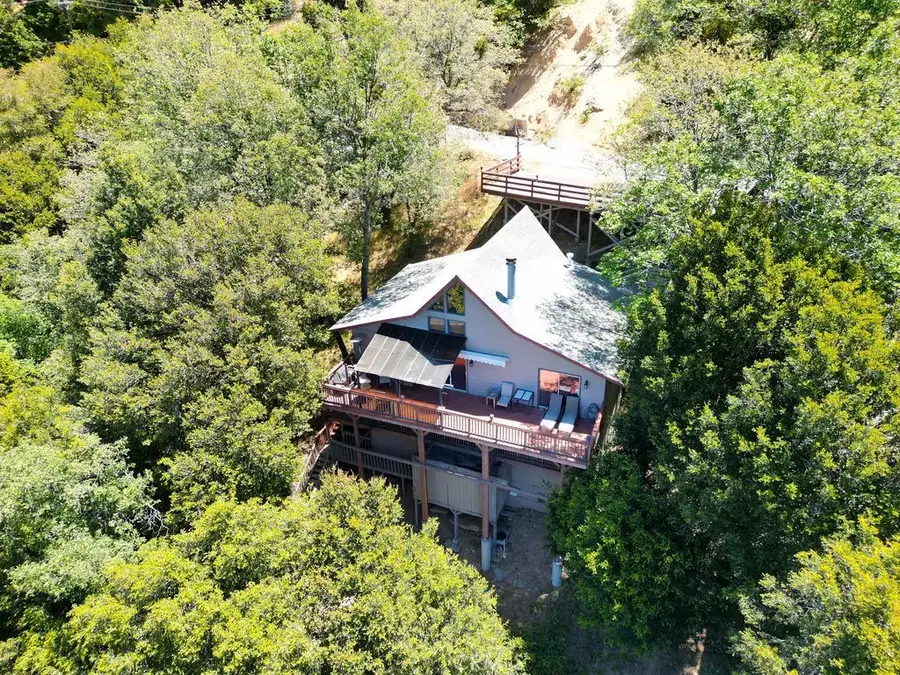 320 Delle, Crestline, CA 92325 - #3