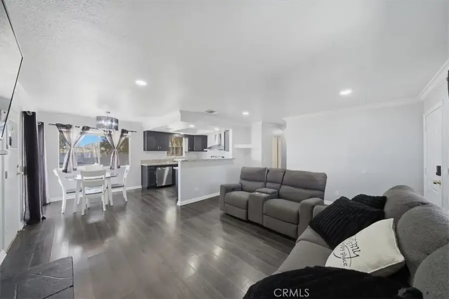 16523 Mackennas Gold Avenue, Lake Los Angeles, CA 93591 - #2