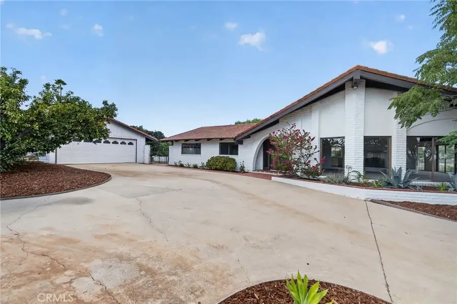 2801 E Mission Road, Fallbrook, CA 92028 - #2