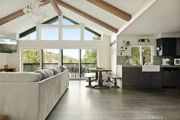 24379 San Moritz, Crestline, CA 92325