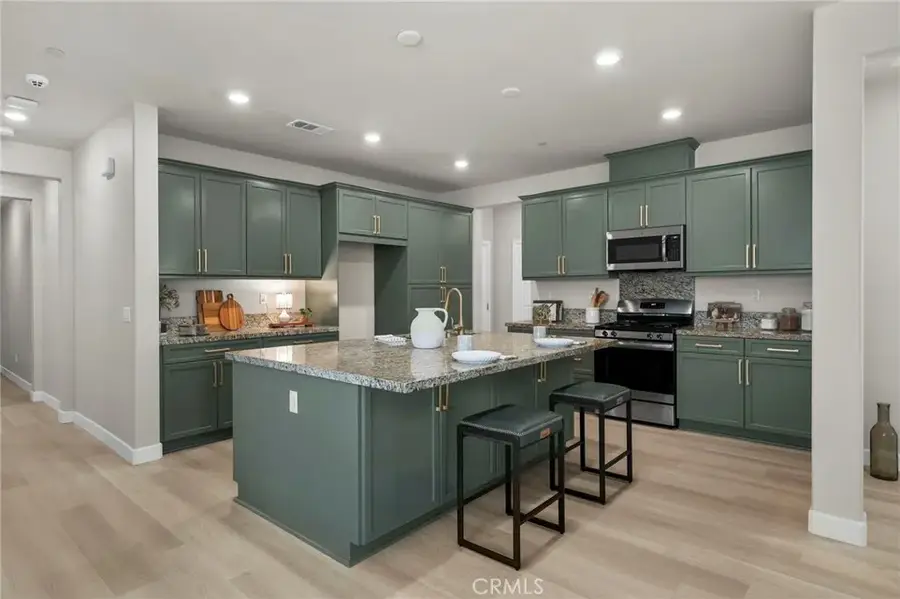 3915 Oregon Ash, San Bernardino, CA 92407 - #2