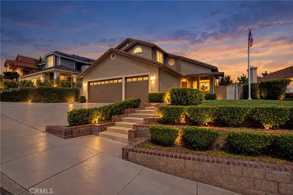 445 Somerset Circle, Corona, CA 92879