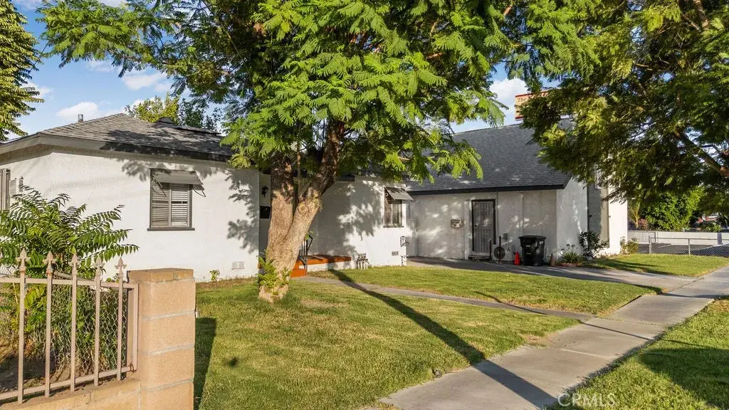 820 Larch St, Colton, CA 92324 - #1