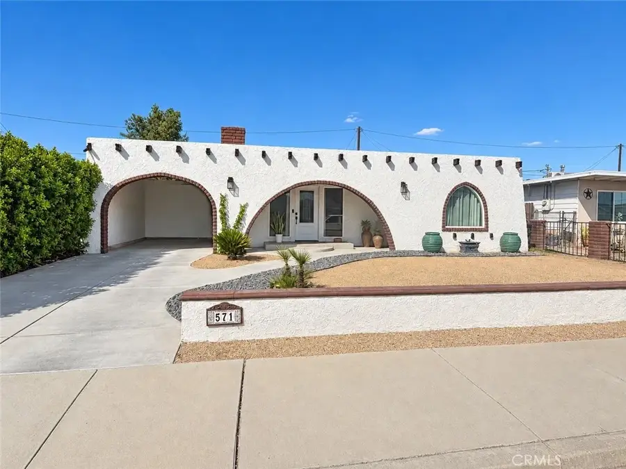 571 Gray St, Colton, CA 92324 - #2