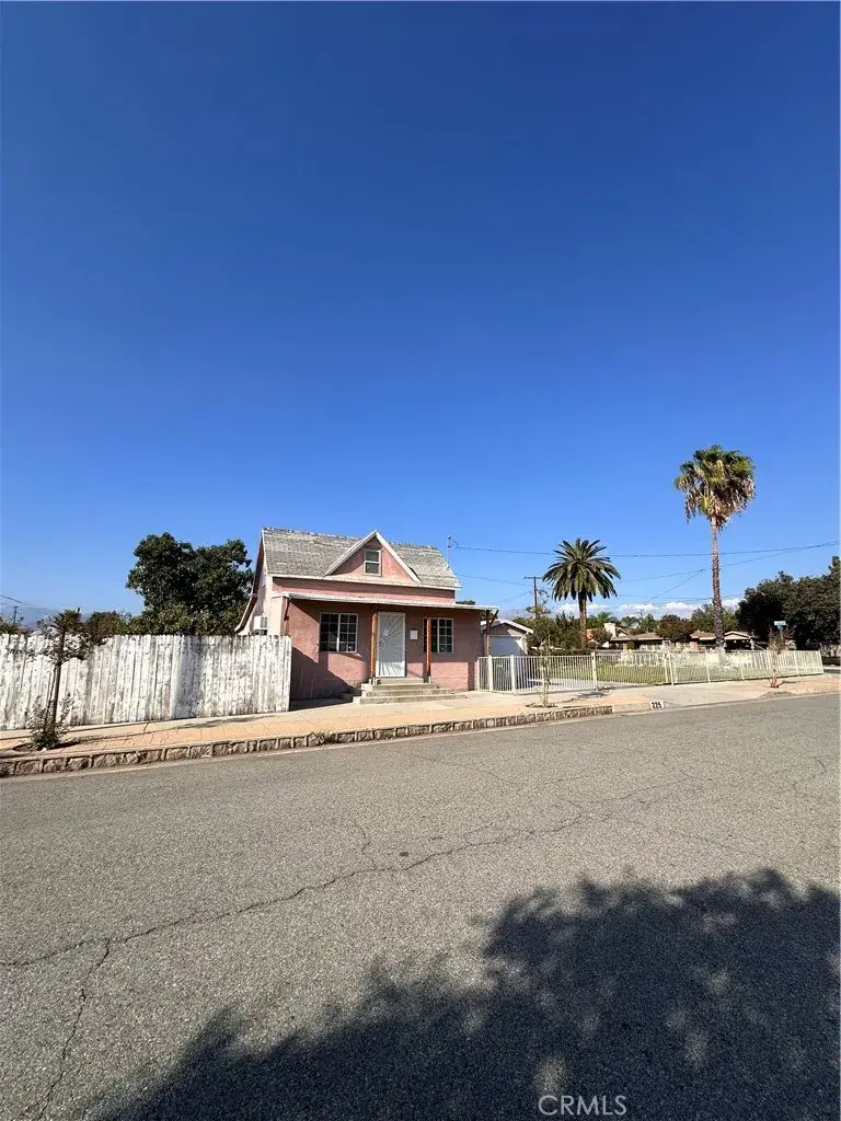 225 E Western, Redlands, CA 92374 - #3