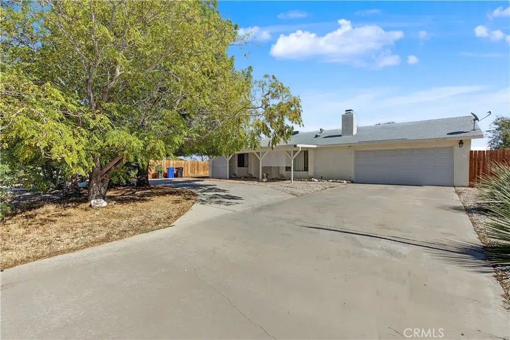 12787 Algonquin Road, Apple Valley, CA 92308 - #1
