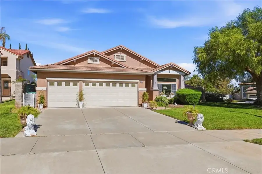 435 Rembrandt Drive, Corona, CA 92882 - #2