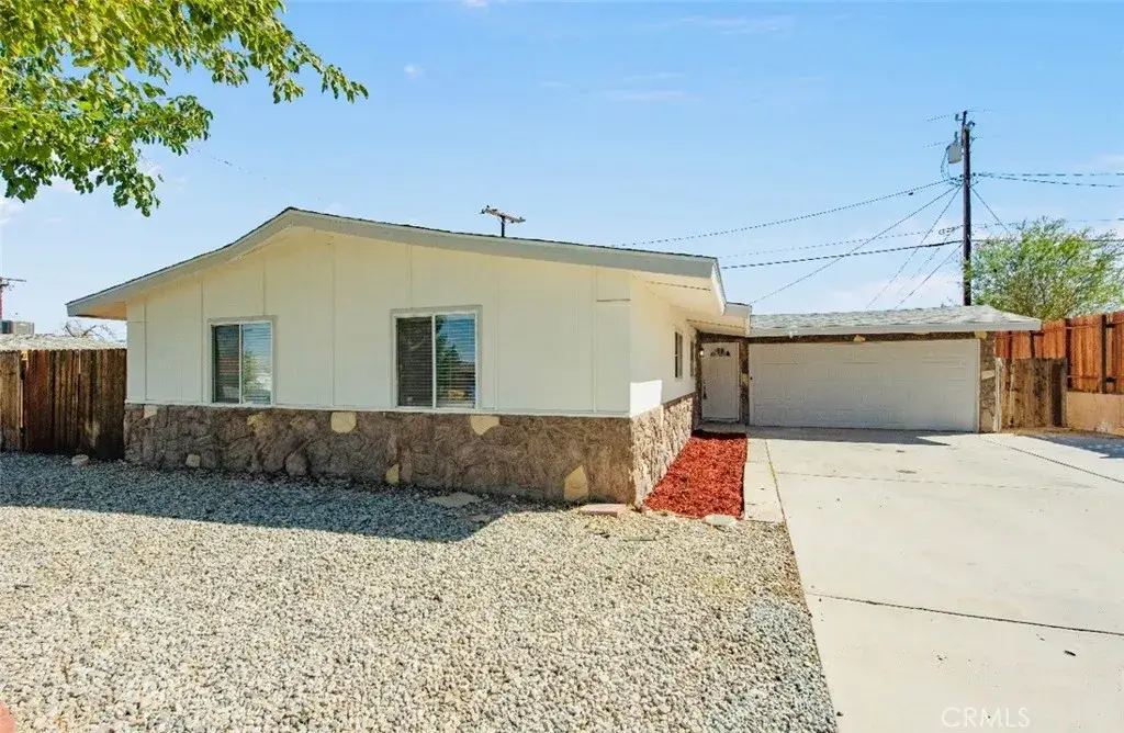 15105 Condor, Victorville, CA 92394 - #1