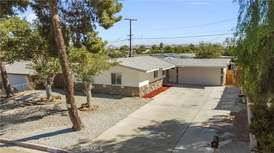15105 Condor, Victorville, CA 92394 - #2