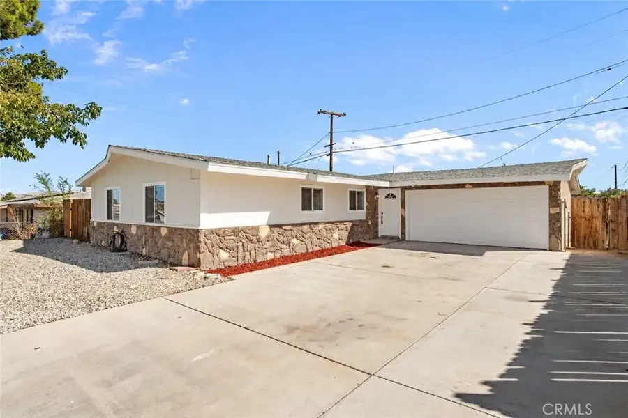 15105 Condor, Victorville, CA 92394 - #3