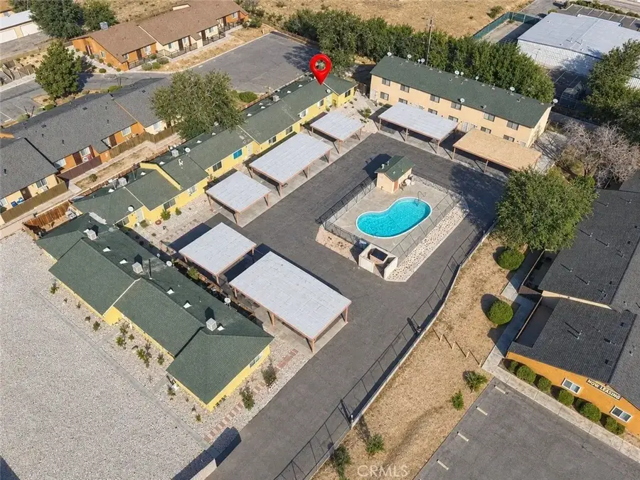 17450 Sequoia, Hesperia, CA 92345 - #2