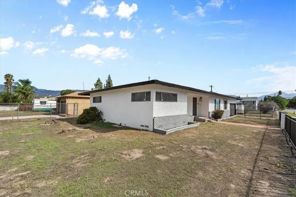 1498 Goodlett, San Bernardino, CA 92411 - #1