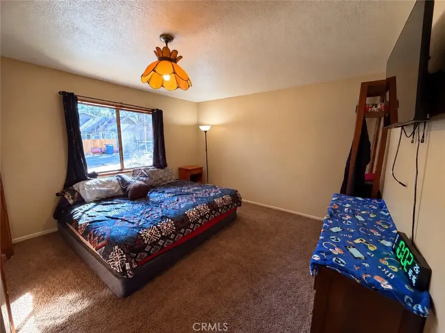 274 Kern, Sugarloaf, CA 92386 - #3