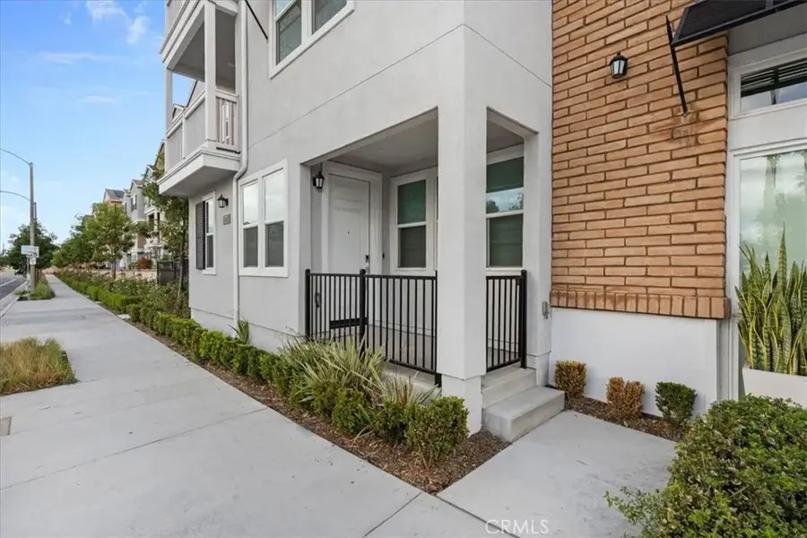 175 W La Palma Avenue #6, Anaheim, CA 92801 - #2