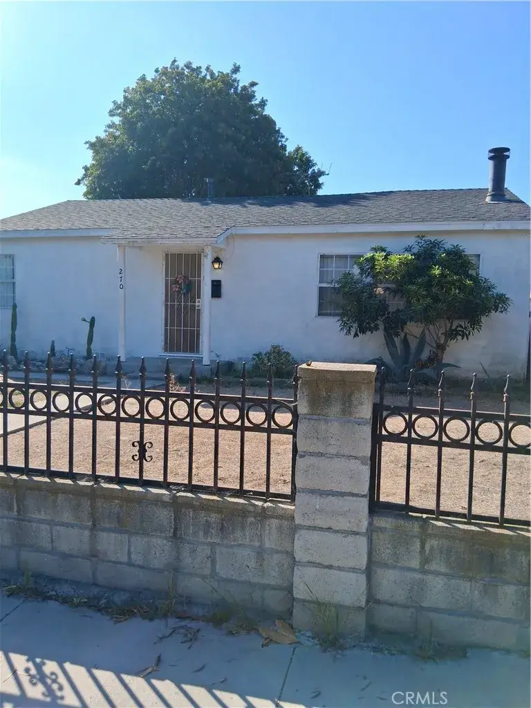 270 E Heath Lane, Long Beach, CA 90805 - #2