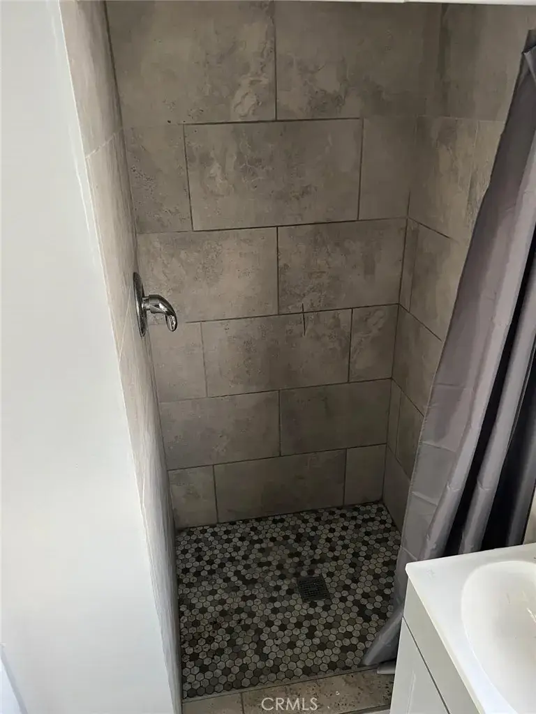 1205 W 57th, Los Angeles, CA 90037 - #3