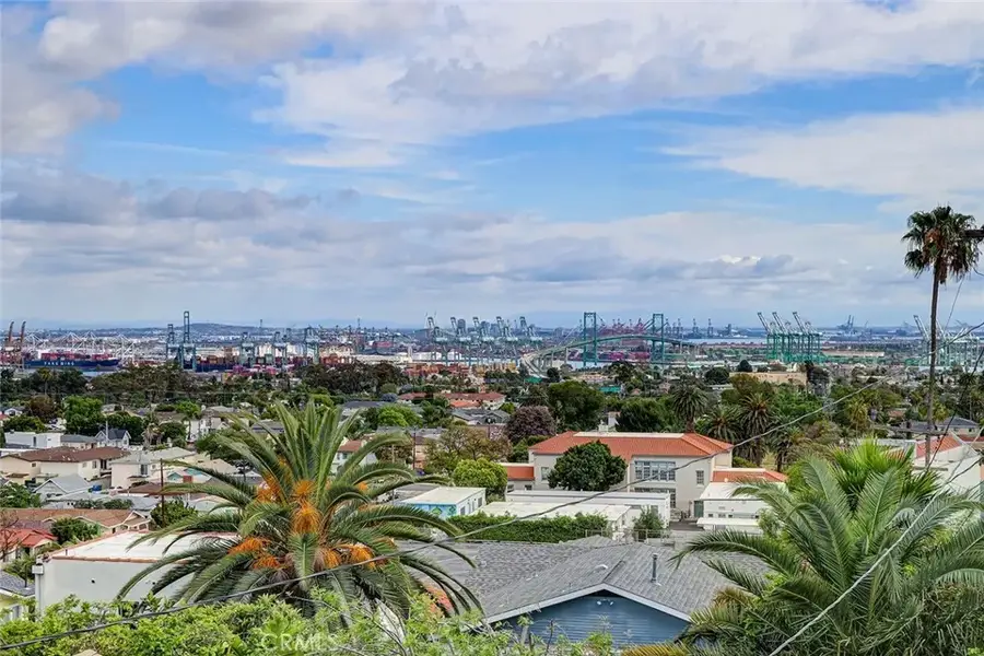 404 Hanford Avenue, San Pedro, CA 90732 - #2