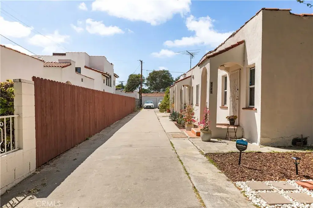 8947 Hubbard, Culver City, CA 90232 - #1