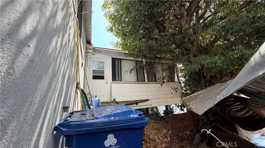 4258 Don Luis, Los Angeles, CA 90008 - #2