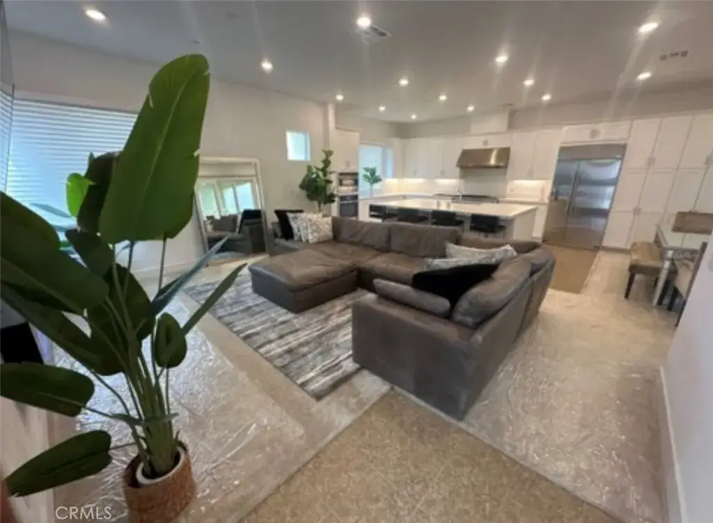 27148 Skyland, Valencia, CA 91381 - #1