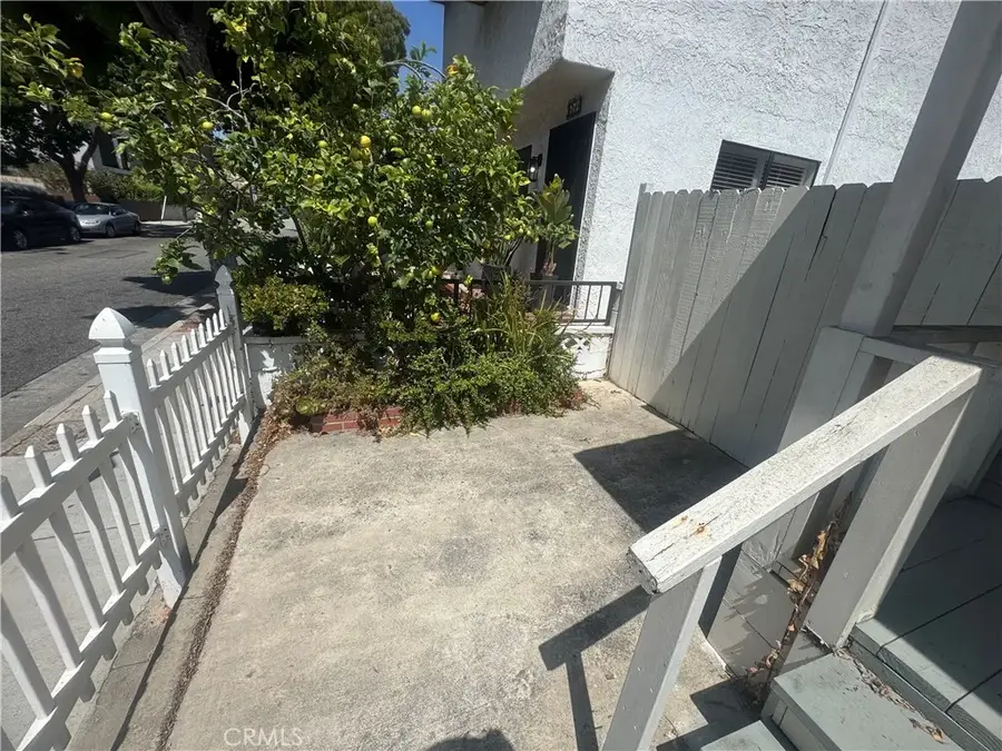 652 Navy Street, Santa Monica, CA 90405 - #3