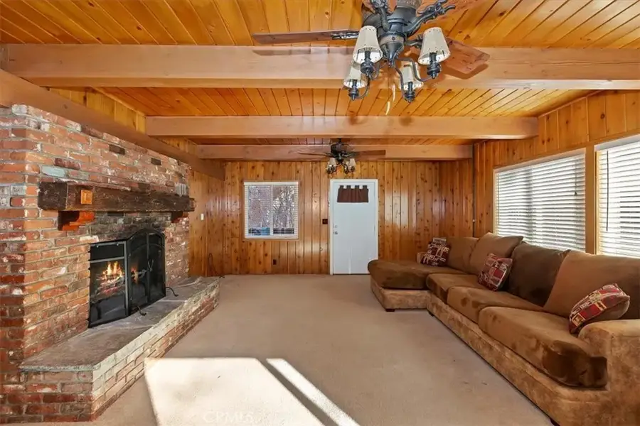 33810 Meadow Lane, Green Valley Lake, CA 92341 - Image #3