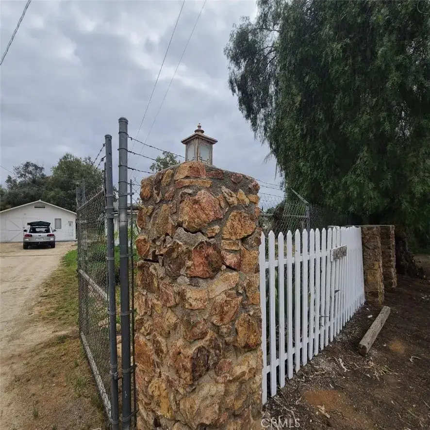 10560 Robinson Avenue, Riverside, CA 92505 - Image #2