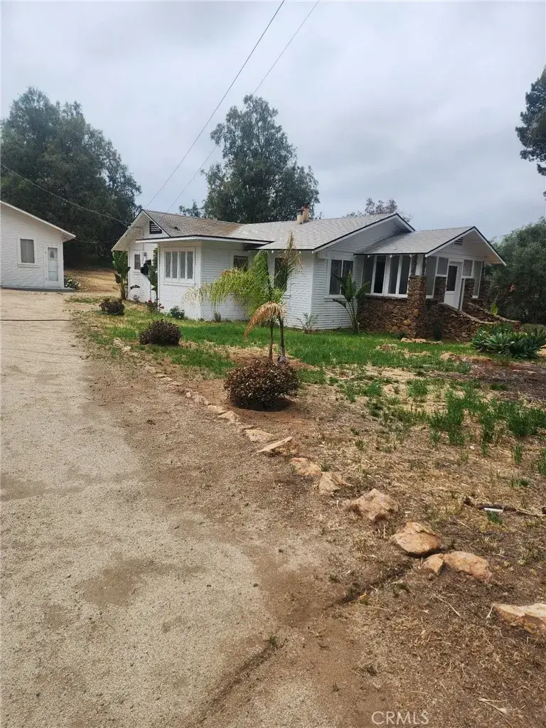 10560 Robinson Avenue, Riverside, CA 92505 - Image #3