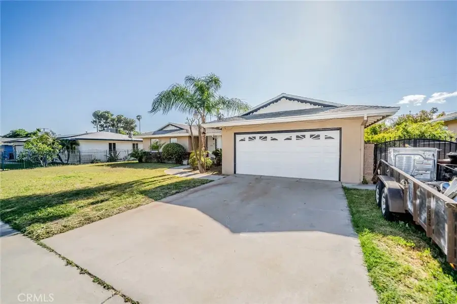 1032 N Sycamore Avenue, Rialto, CA 92376 - Image #3