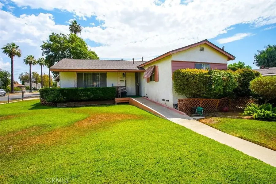 2112 Vasquez Place, Riverside, CA 92507 - Image #2
