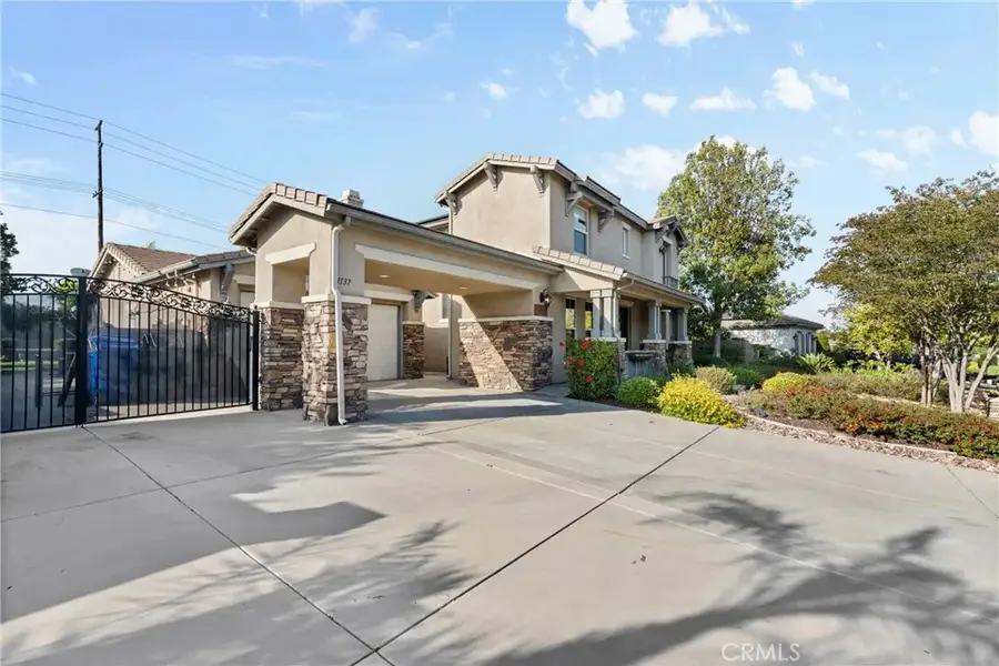 1137 Pamplona Drive, Riverside, CA 92508 - Image #3