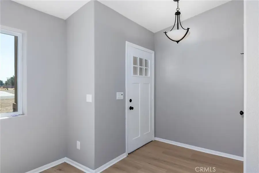 14490 Savannah Court, Apple Valley, CA 92307 - Image #2