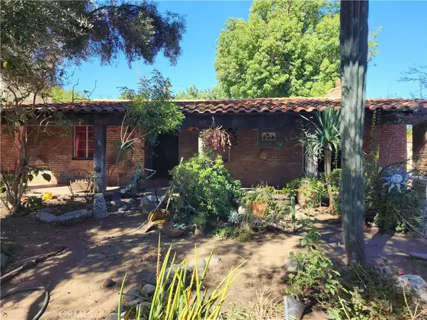 3221 Redwood, Riverside, CA 92501