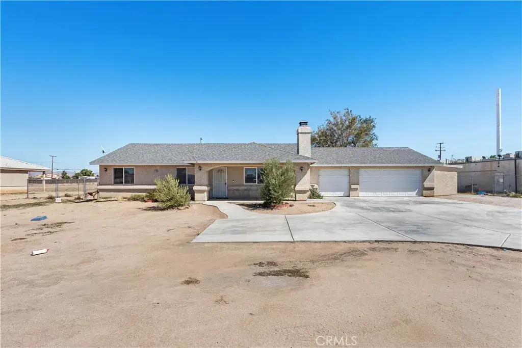 12185 Kiowa, Apple Valley, CA 92308 - Image #1
