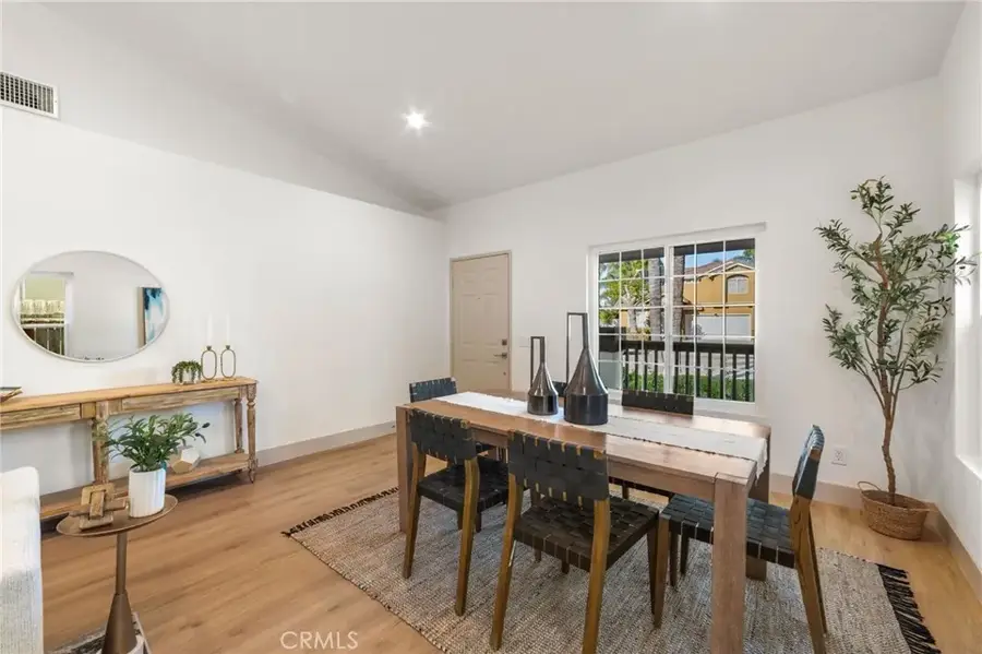 39535 Bainbridge, Murrieta, CA 92563 - Image #3