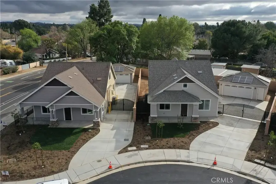 5215 Peony Court, Riverside, CA 92506 - Image #2