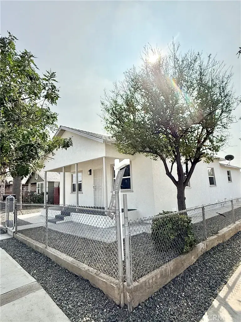 392 W L, Colton, CA 92324 - Image #3