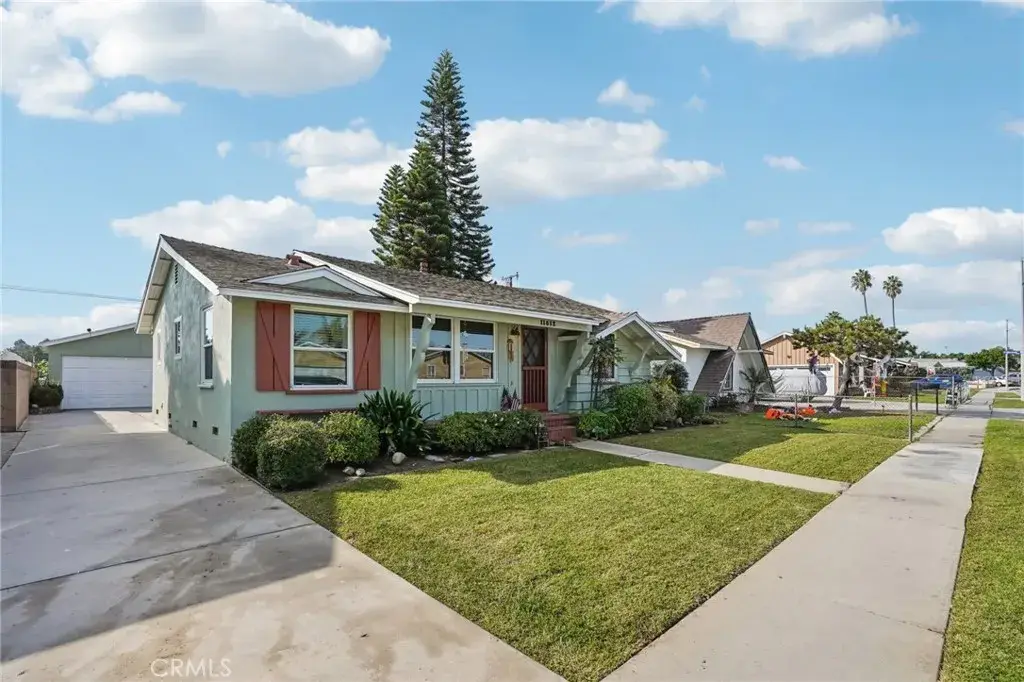 11612 Massinger, Lakewood, CA 90715 - Image #1