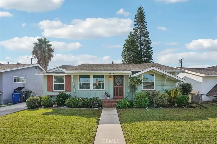 11612 Massinger, Lakewood, CA 90715 - Image #2