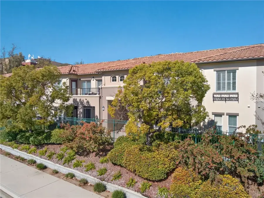 453 Country Club Drive #103, Simi Valley, CA 93065 - Image #3