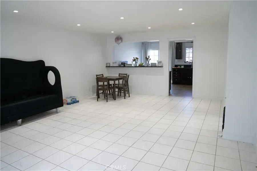 14802 Newport Ave #2B, Tustin, CA 92780 - Image #2