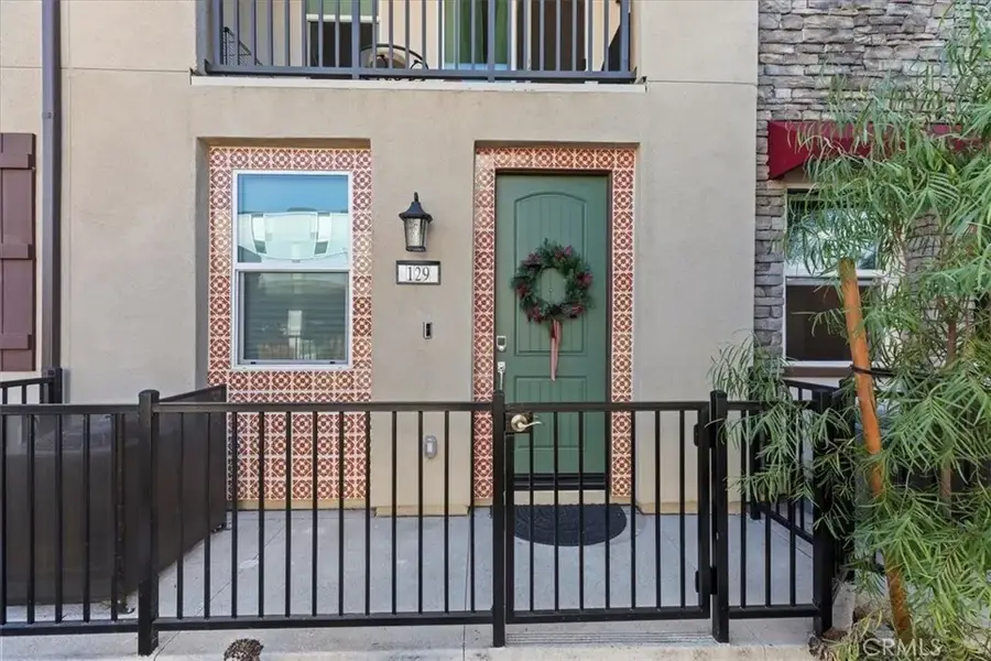 129 Dove Lndg, Covina, CA 91722 - Image #2