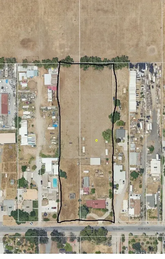 18316 Hawthorne, Bloomington, CA 92316