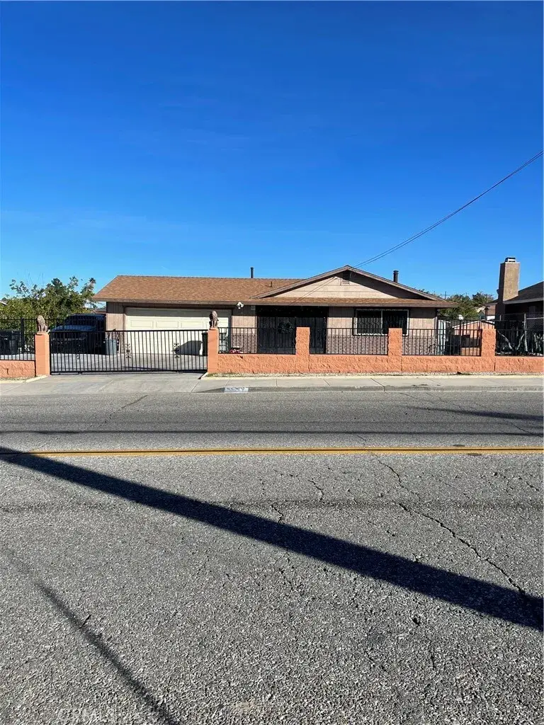 14327 Rodeo Drive, Victorville, CA 92395 - Image #3