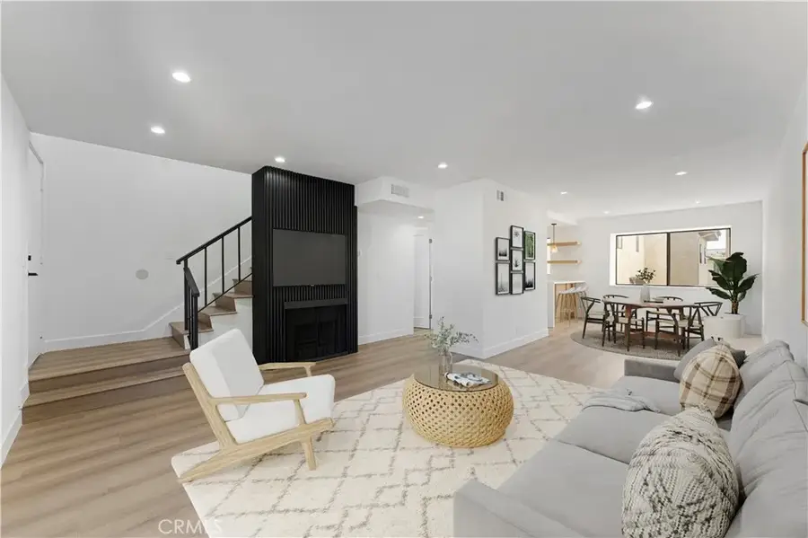 10219 Pinewood #2, Tujunga, CA 91042 - Image #2