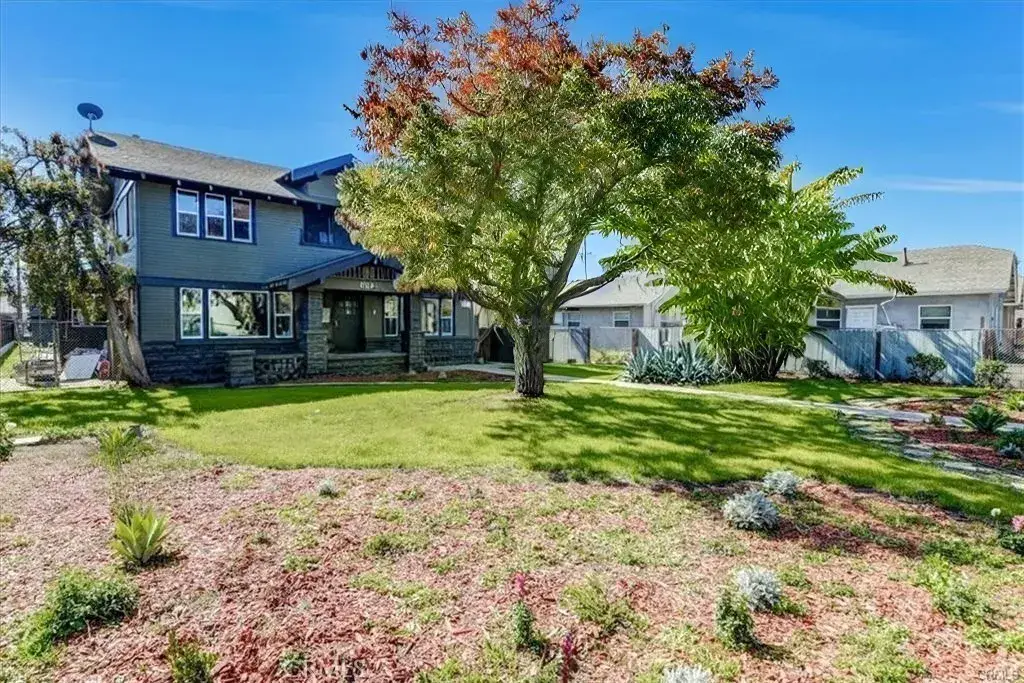 1048 E 5th Street, Long Beach, CA 90802 - Image #1